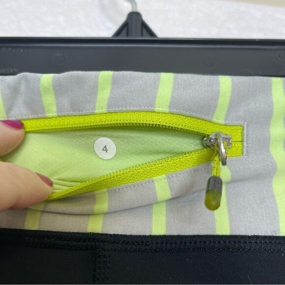 Lululemon Run Pace Crop Legging Black and Neon Yellow 4 - Picture 9 of 9